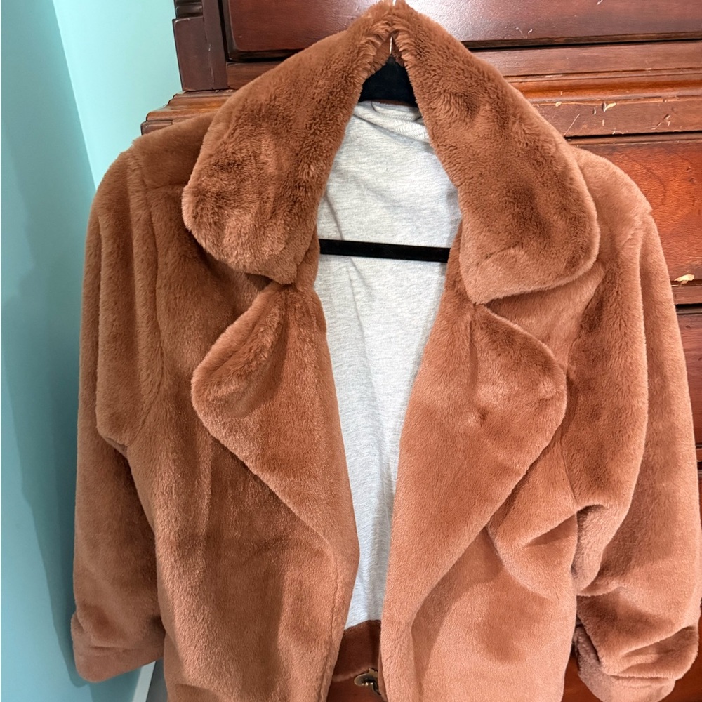 Aerie faux fur cozy teddy brown open front jacket w/pockets. Size xs.